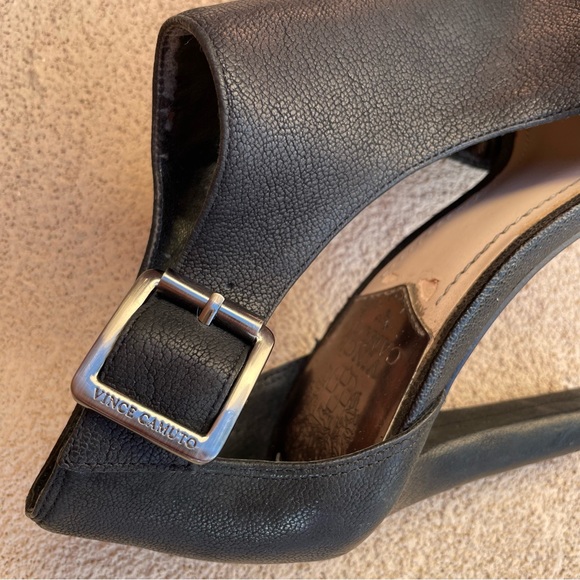 Vince Camuto Omally black leather peep toe 4” heels - Sz 9 - Picture 7 of 9